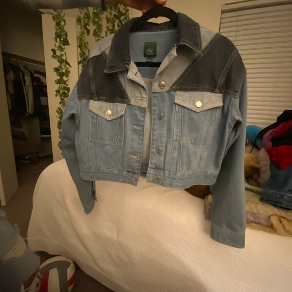 Jean jacket - Picture 2 of 3